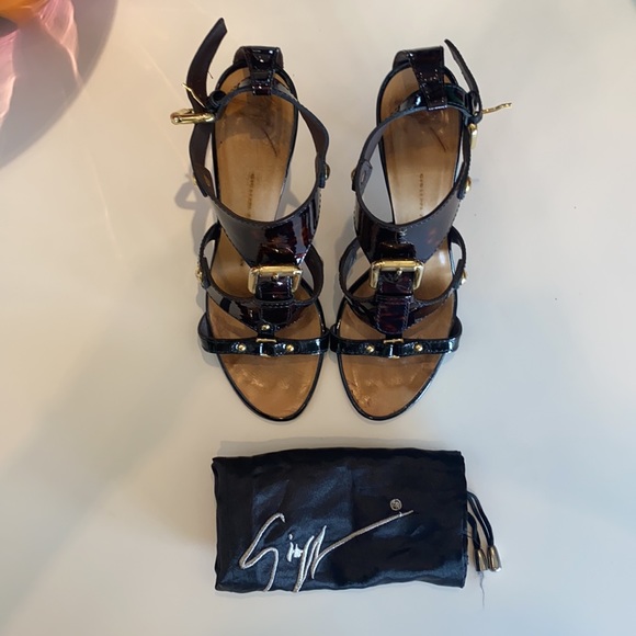 Giuseppe Zanotti Black and Gold Heels - Picture 3 of 11